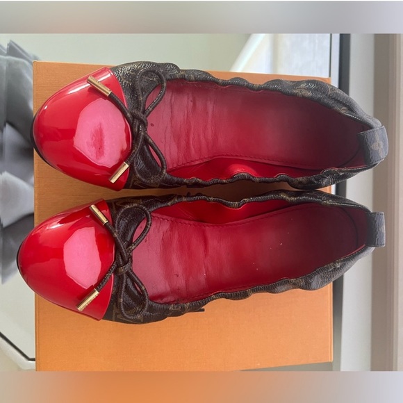Louis Vuitton Ballet Flats - Picture 4 of 11